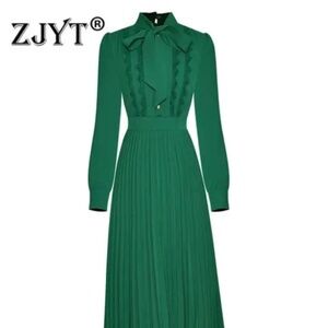 Green Tie Down Long Sleeve Maxi Dress, Size M